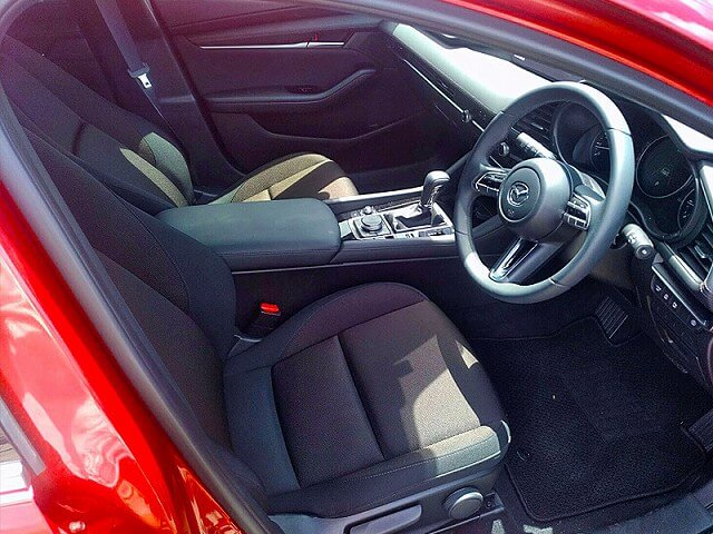 mazda3 車内画像３