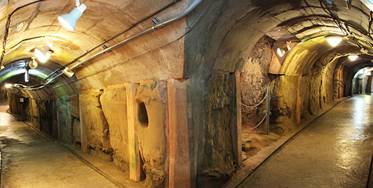 旧海軍司令部壕